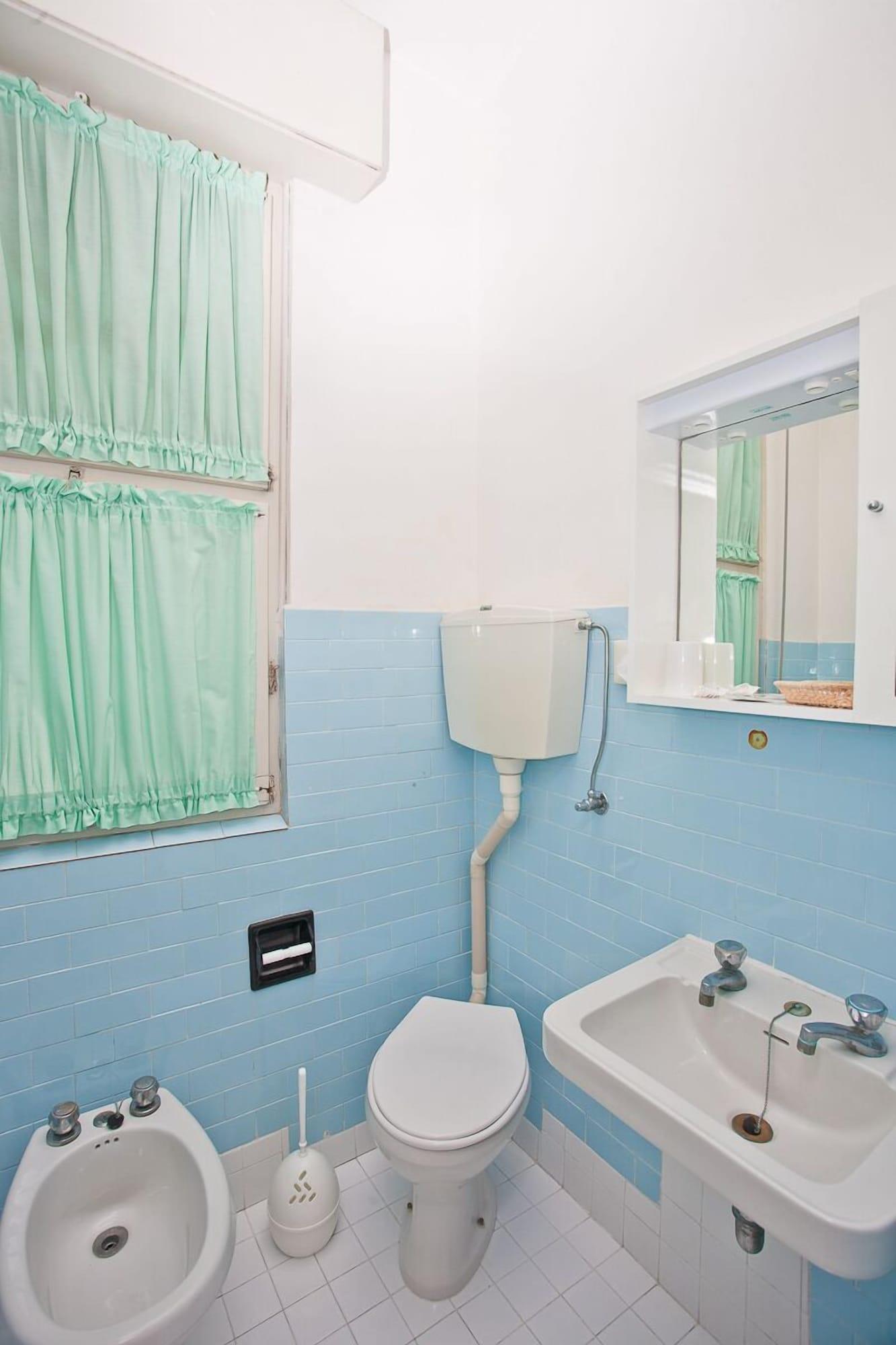 Hotel Trevi Cesenatico Luaran gambar