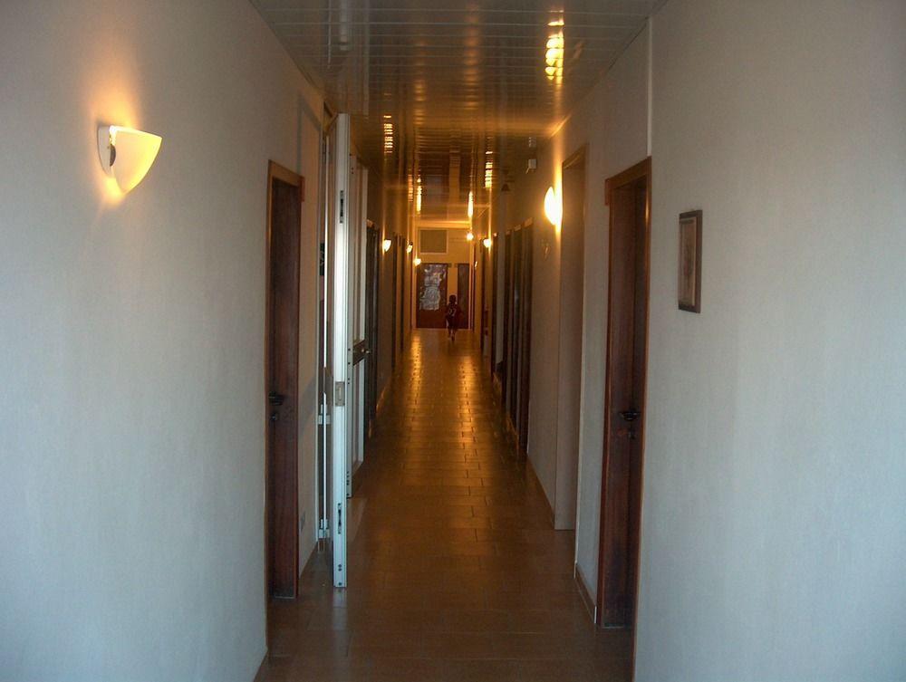 Hotel Trevi Cesenatico Luaran gambar