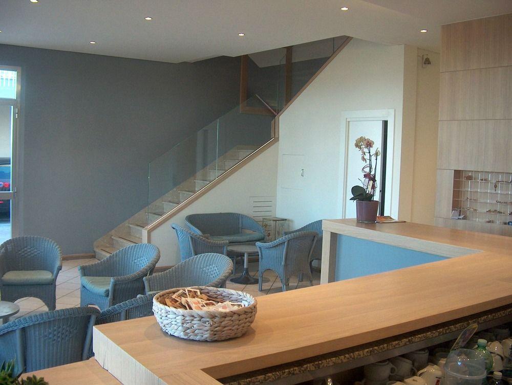 Hotel Trevi Cesenatico Luaran gambar