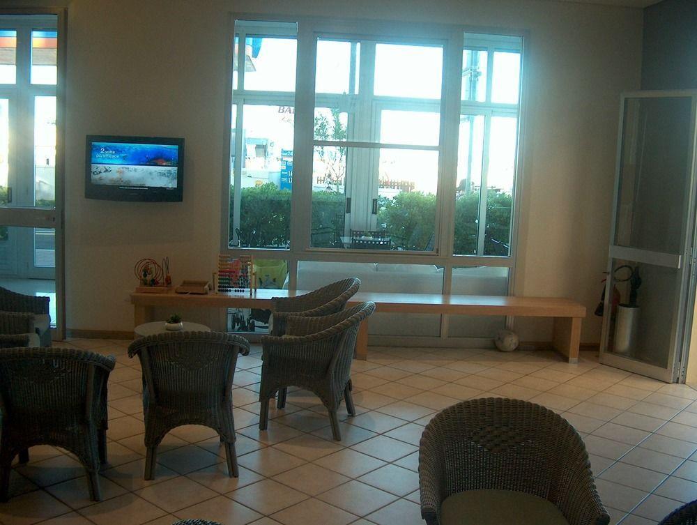 Hotel Trevi Cesenatico Luaran gambar