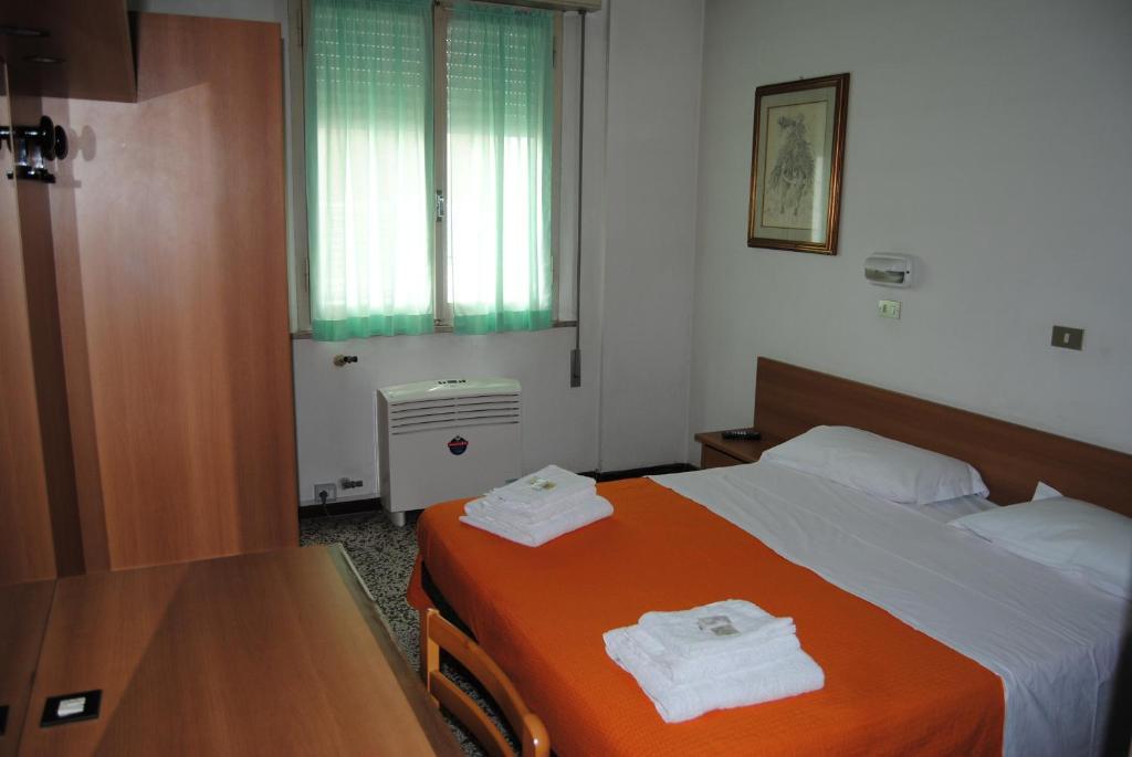Hotel Trevi Cesenatico Luaran gambar