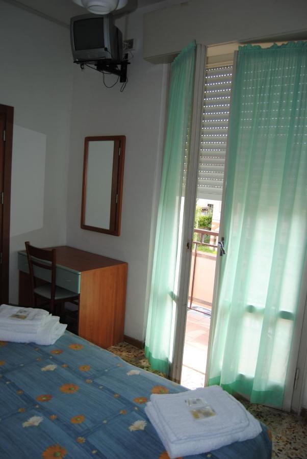 Hotel Trevi Cesenatico Bilik gambar